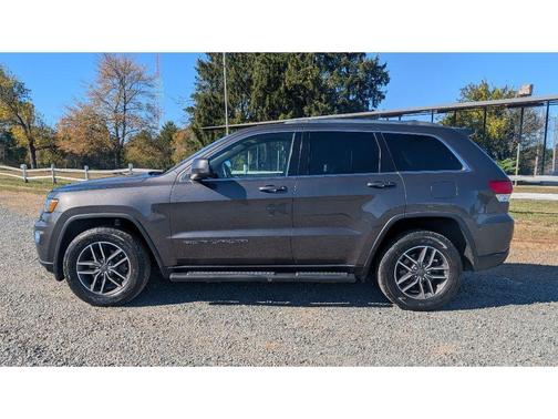 2020 Jeep Grand Cherokee Laredo E
