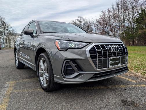 Chronos Gray Metallic 2021 Audi Q3 45 S line Premium