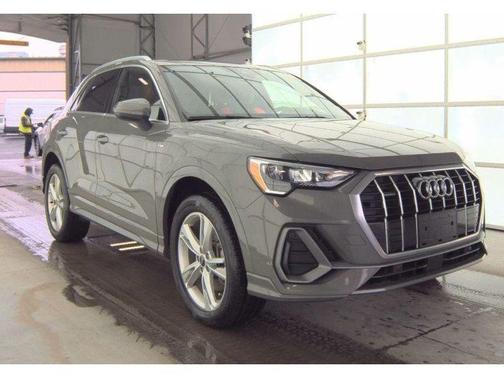 2021 Audi Q3 45 S line Premium