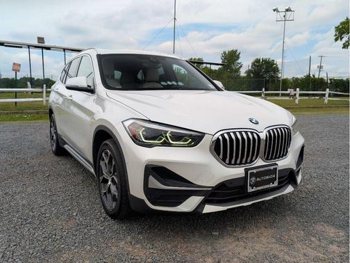 Mineral White Metallic 2021 BMW X1 xDrive28i