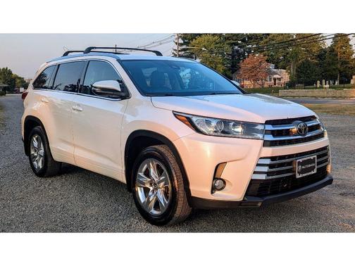 2017 Toyota Highlander Limited