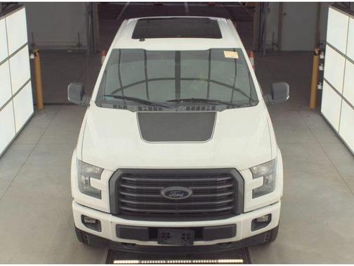 Oxford White 2017 Ford F-150 XLT