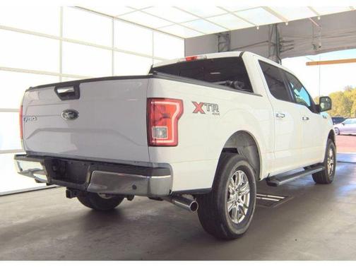 Oxford White 2017 Ford F-150 XLT
