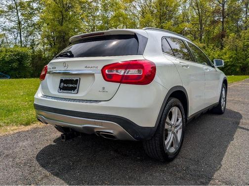 Citrus White 2015 Mercedes-Benz GLA-Class GLA 250 4MATIC