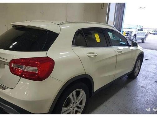 Citrus White 2015 Mercedes-Benz GLA-Class GLA 250 4MATIC