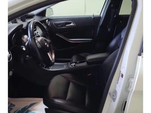 Citrus White 2015 Mercedes-Benz GLA-Class GLA 250 4MATIC