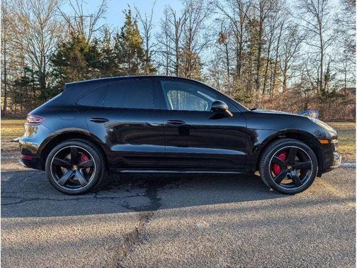 2018 Porsche Macan Turbo