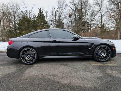 Black Sapphire Metallic 2020 BMW M4 Base