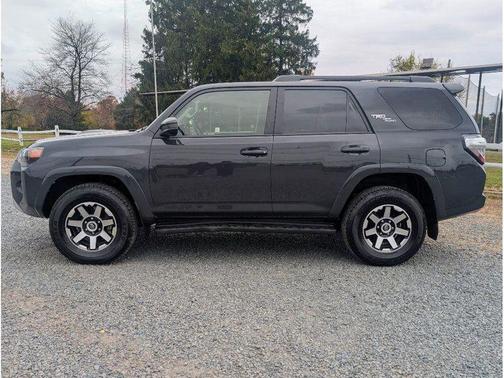 2024 Toyota 4Runner TRD Off Road