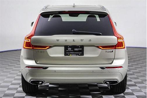 Photo 5 of 26 of 2018 Volvo XC60 T6 Inscription