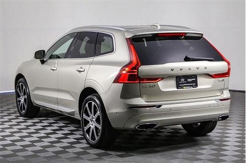 Photo 4 of 26 of 2018 Volvo XC60 T6 Inscription