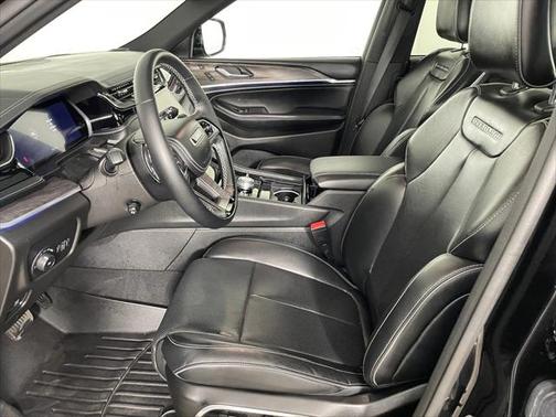 2022 Jeep Grand Cherokee Overland 4x4