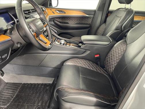 2023 Jeep Grand Cherokee L Summit Reserve 4x4