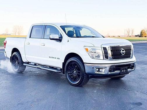 2019 Nissan Titan SL