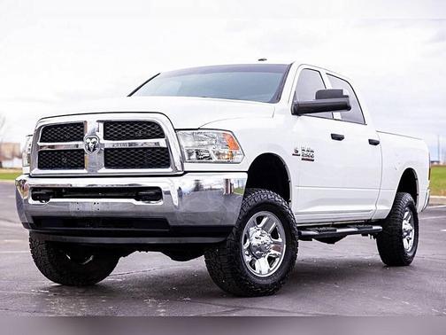 2018 RAM 2500 Tradesman Crew Cab 4x4 6'4' Box
