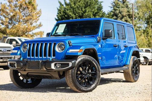 Hydro Blue Pearlcoat 2023 Jeep Wrangler 4xe Sahara