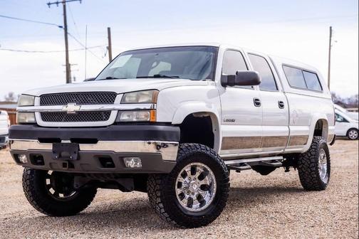 2004 Chevrolet Silverado 2500 LS H/D Crew Cab