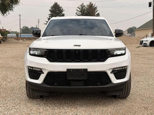 Bright White Clearcoat 2023 Jeep Grand Cherokee Limited