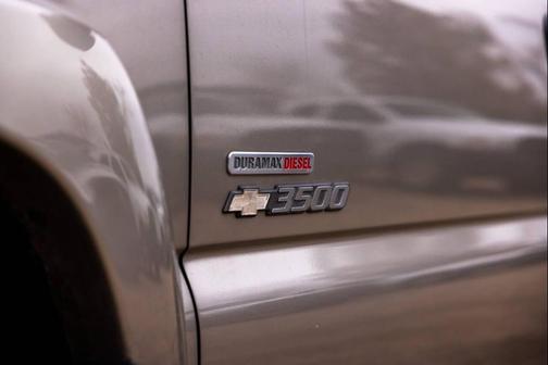 2003 Chevrolet Silverado 3500 LS Crew Cab