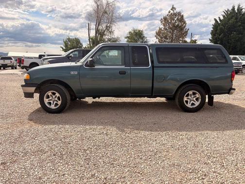 2000 Mazda B3000