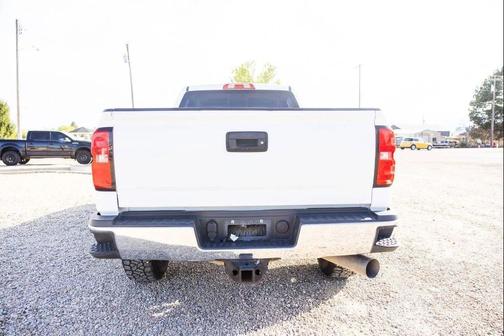 White 2019 Chevrolet Silverado 2500 LT
