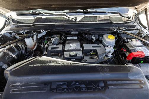 2021 RAM 2500 Big Horn Crew Cab 4x4 6'4' Box