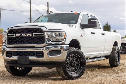 Bright White Clearcoat 2024 RAM 2500 Tradesman Crew Cab 4x4 8' Box