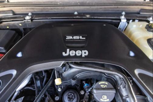 Granite Crystal Metallic Clearcoat 2018 Jeep Wrangler Unlimited Rubicon