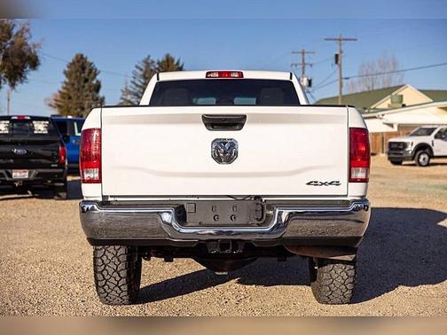 2018 RAM 2500 Tradesman Crew Cab 4x4 8' Box