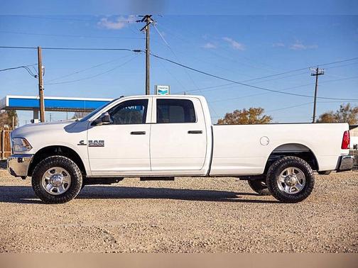 2018 RAM 2500 Tradesman Crew Cab 4x4 8' Box