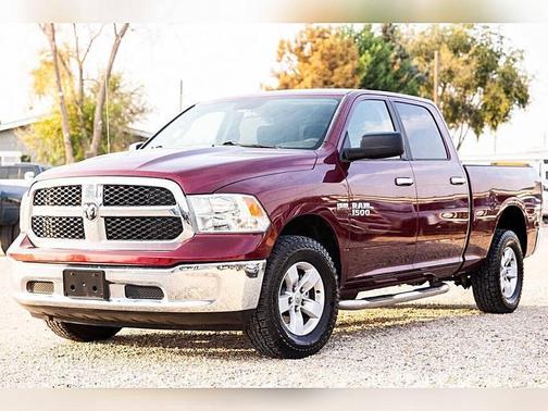 2017 RAM 1500 SLT
