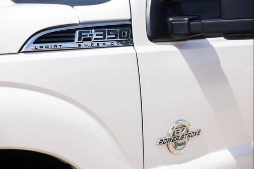 White Platinum Metallic Tri-Coat 2013 Ford F-350 Lariat