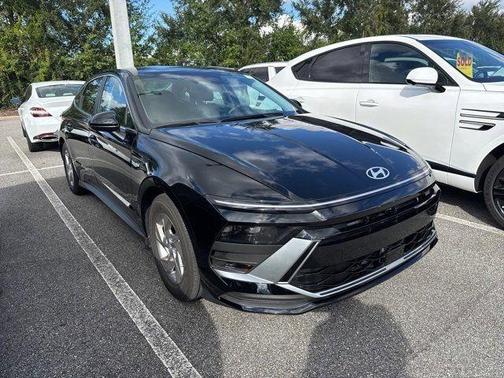 2025 Hyundai SONATA SE