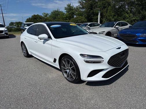 Uyuni White 2026 Genesis G70 2.5T Prestige