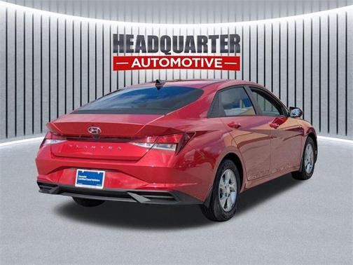 2022 Hyundai ELANTRA SE