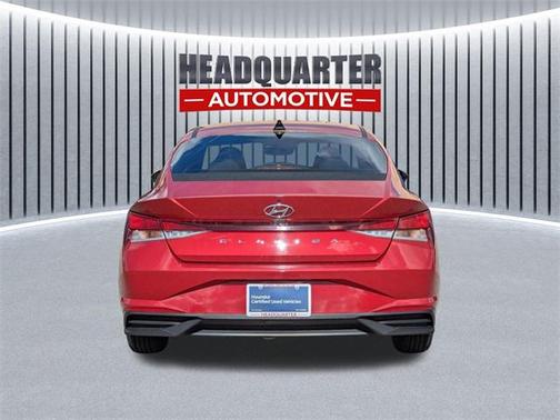 2022 Hyundai ELANTRA SE