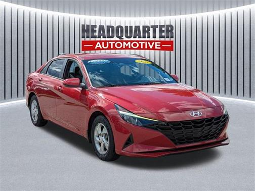2022 Hyundai ELANTRA SE