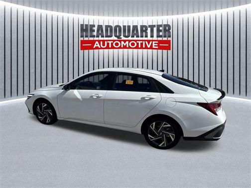 2025 Hyundai ELANTRA HEV SEL Sport