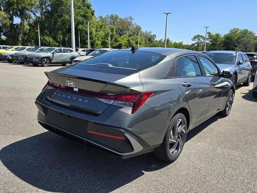 2025 Hyundai ELANTRA Sport