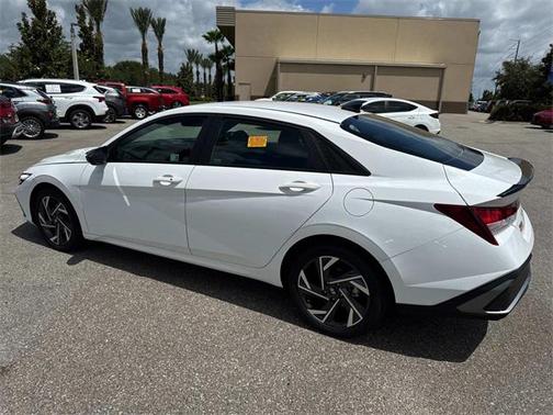 2025 Hyundai ELANTRA Sport