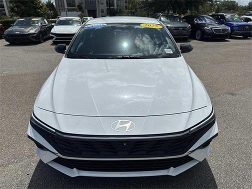 2025 Hyundai ELANTRA Sport