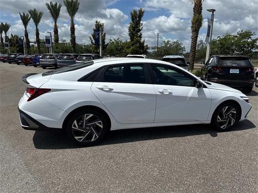 2025 Hyundai ELANTRA Sport