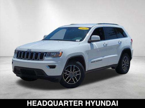 Bright White Clearcoat 2019 Jeep Grand Cherokee Laredo