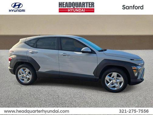 2026 Hyundai KONA SE