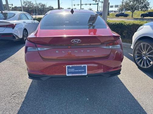 2023 Hyundai ELANTRA SEL