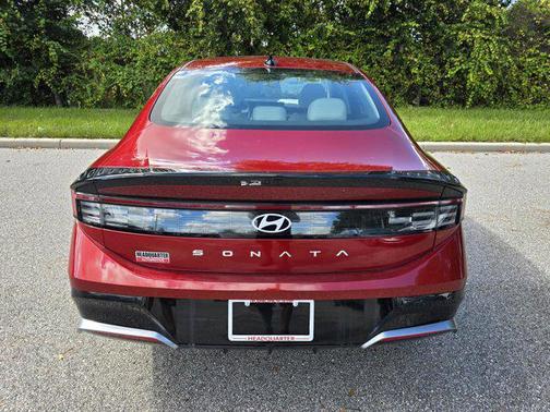 2026 Hyundai SONATA SEL