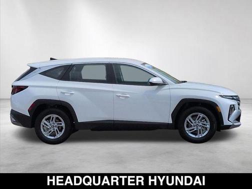 Serenity White Pearl 2026 Hyundai TUCSON SE