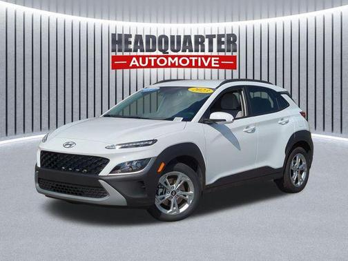 Lunar White 2023 Hyundai KONA SEL