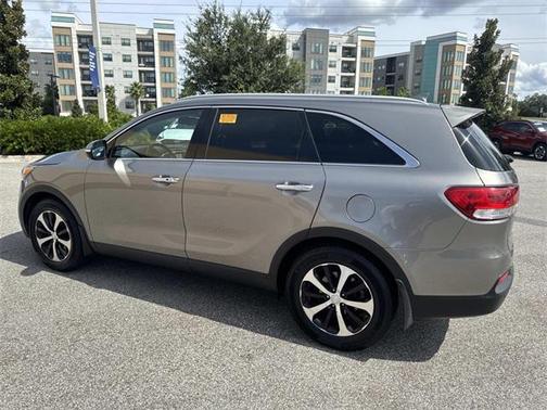 2017 Kia Sorento EX
