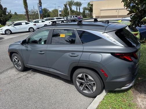2025 Hyundai TUCSON SEL